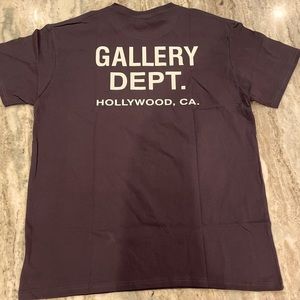 Black Medium Gallery Dept Souvenir Tee